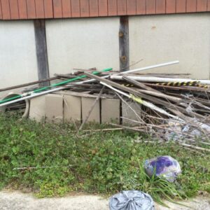岡山市東区で戸建ての周辺に置いていた不用品処分