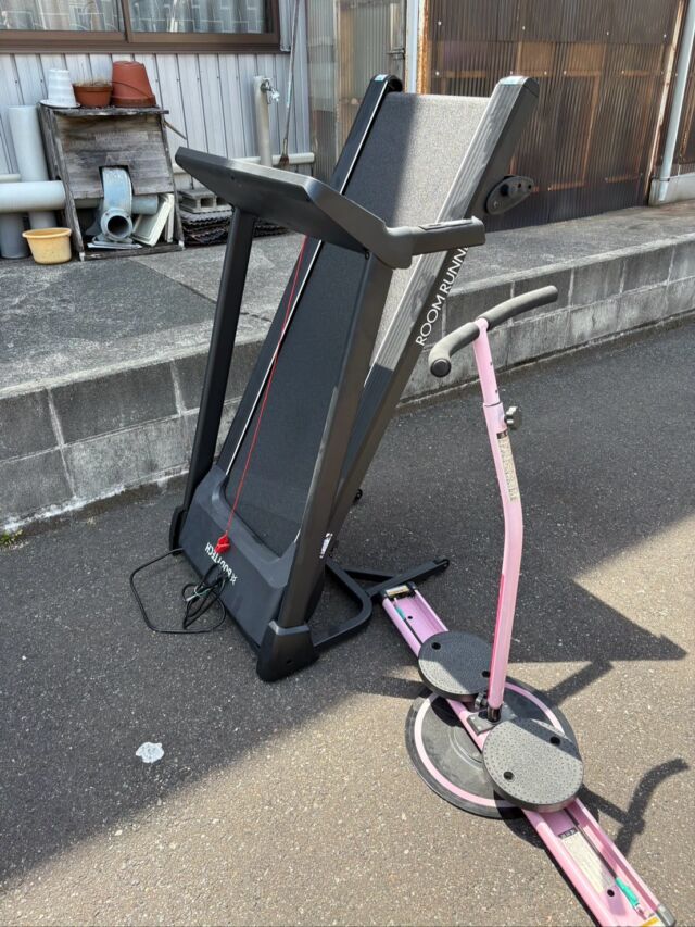 おはようございます😃 
えびすサポートです！ 
8月21日☀️木曜日！
引越し時に少量の不用品回収にご訪問！
中国地方、九州地区最短で30分でお伺い致します！
急な転勤、お引越しなどお気軽にお声掛けくださいませ！  今日も安全作業で❗️
皆さまにとって笑顔あふれる一日になりますように！ 
本日もよろしくおねがいします。  #不用品回収 
#引越しに伴う不用品 
#遺品整理 
#ゴミ屋敷 
#汚部屋片付け 
#えびすサポート 
#広島不用品回収 
#山口不用品回収 
#福岡不用品回収 
#熊本不用品回収 
#神戸不用品回収 
#大分不用品回収
#長崎不用品回収
#佐賀不用品回収
#家じまいアドバイザー